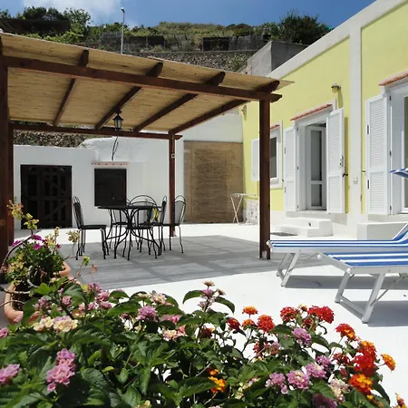 Vakantiehuis Cavadozza By Caseaponza It *